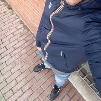 Accompagnatore gigolo Adel