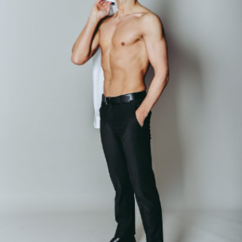 Accompagnatore gigolo Luca.