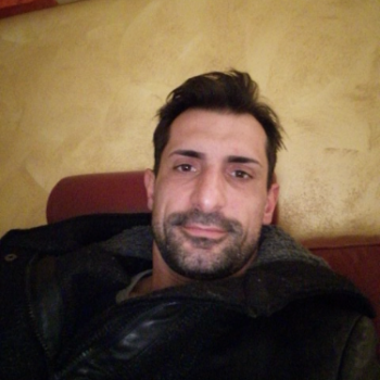 Accompagnatore gigolo Antoioio1