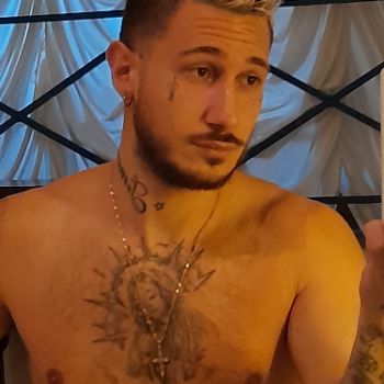 Accompagnatore gigolo Massimilianocarly