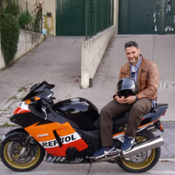 Accompagnatore gigolo Halan
