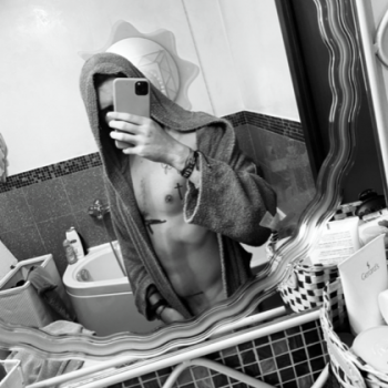 Accompagnatore gigolo Liuk