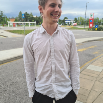 Accompagnatore gigolo Saro