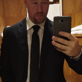 Accompagnatore gigolo Massimo-Co