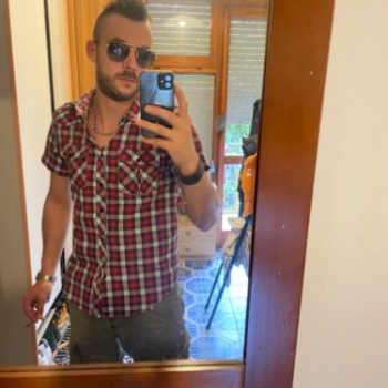 Accompagnatore gigolo Mostriciattolo91