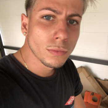 Accompagnatore gigolo Cazzaniga