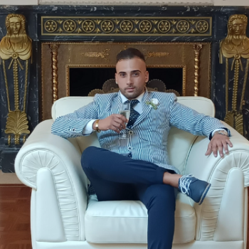 Accompagnatore gigolo Disponibile94