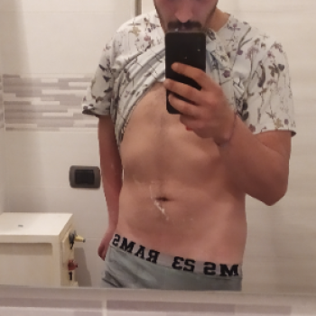 Accompagnatore gigolo Luciano95