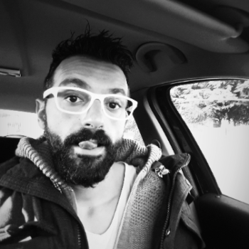 Accompagnatore gigolo Simonkey