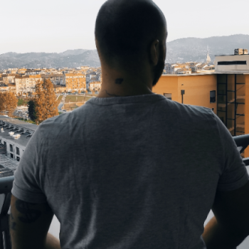 Accompagnatore gigolo Diciassette