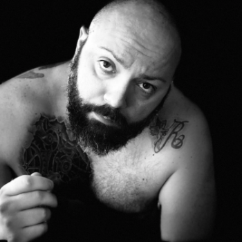 Accompagnatore gigolo Alfre