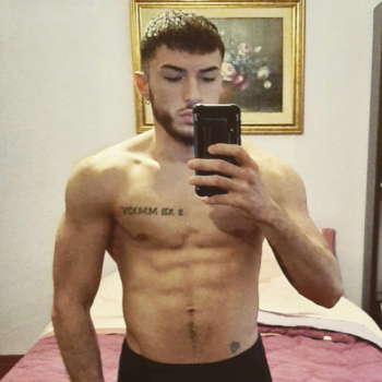 Accompagnatore gigolo Sauro