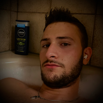 Accompagnatore gigolo Tonino