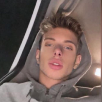 Accompagnatore gigolo Paganusss