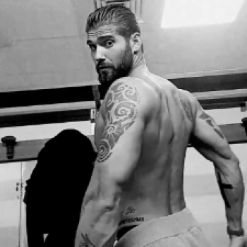 Accompagnatore gigolo Raul21