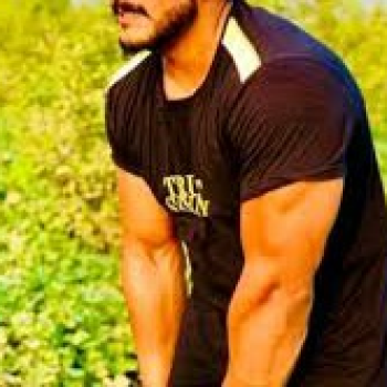 Accompagnatore gigolo Badsha