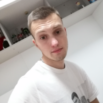 Accompagnatore gigolo Alessio21