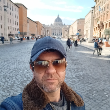 Accompagnatore gigolo Nilo