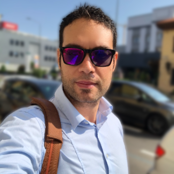 Accompagnatore gigolo Paolo