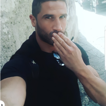 Accompagnatore gigolo Loryn