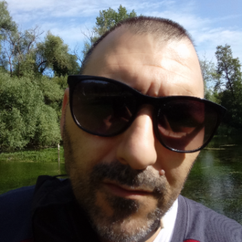 Accompagnatore gigolo Giustino