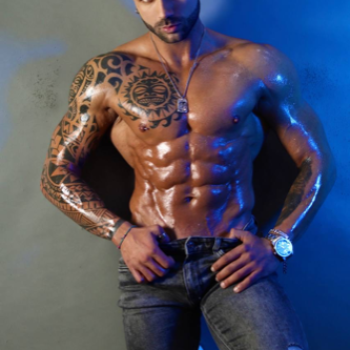 Accompagnatore gigolo Ivan