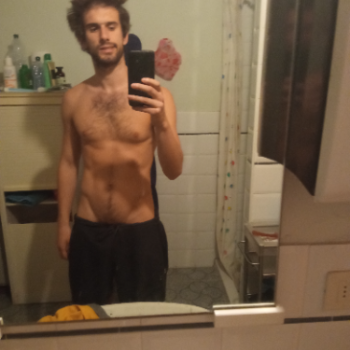 Accompagnatore gigolo Tommasovick