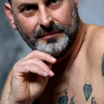 Accompagnatore gigolo Tony