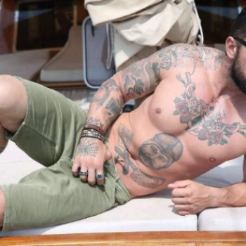 Accompagnatore gigolo Carrera
