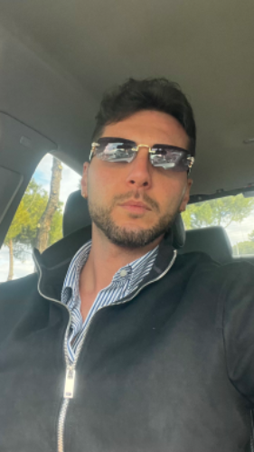 Accompagnatore gigolo Gregory