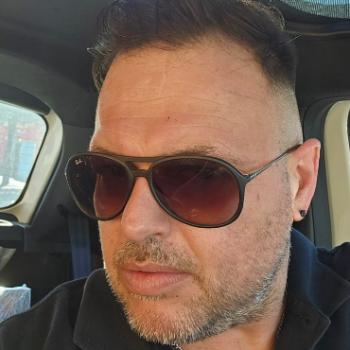 Accompagnatore gigolo Luis