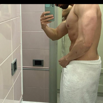 Accompagnatore gigolo Carlo