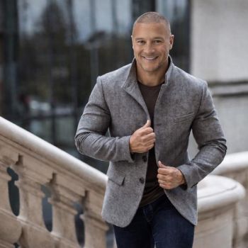 Accompagnatore gigolo Valentino 