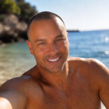 Accompagnatore gigolo Valentino