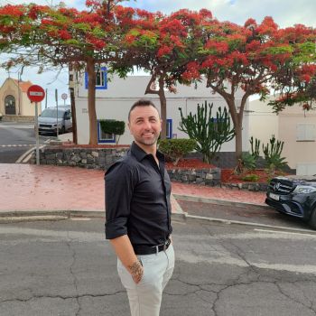 Accompagnatore gigolo Mauro