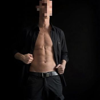Accompagnatore gigolo Enzo
