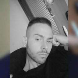 Accompagnatore gigolo Luka