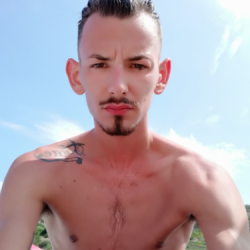 Accompagnatore gigolo Roberto Man