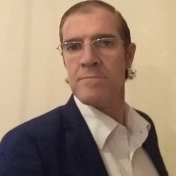 Accompagnatore gigolo Ethan