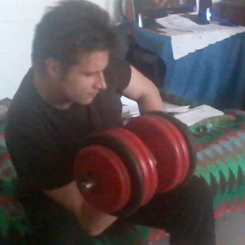 Accompagnatore gigolo Raffaele89