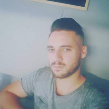 Accompagnatore gigolo Mirkosu