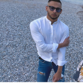 Accompagnatore gigolo Vale18