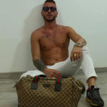 Accompagnatore gigolo BIONDO