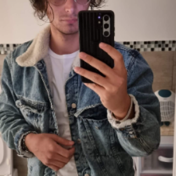 Accompagnatore gigolo Claudio