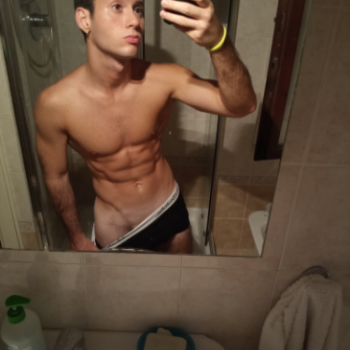 Accompagnatore gigolo Ajalo