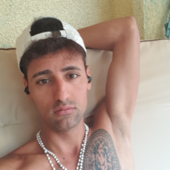 Accompagnatore gigolo Gio91