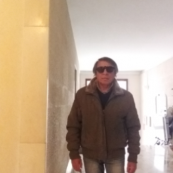 Accompagnatore gigolo Robertosx