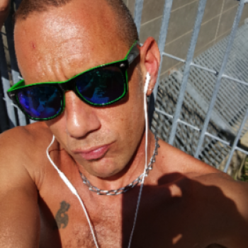 Accompagnatore gigolo Hider