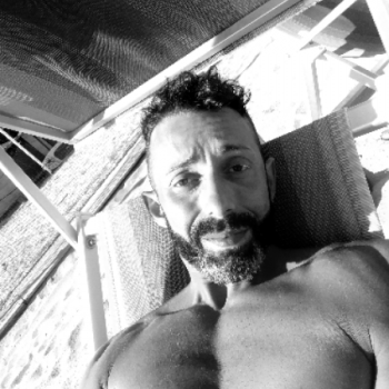 Accompagnatore gigolo Mito
