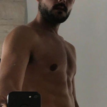 Accompagnatore gigolo Bruce Wayne